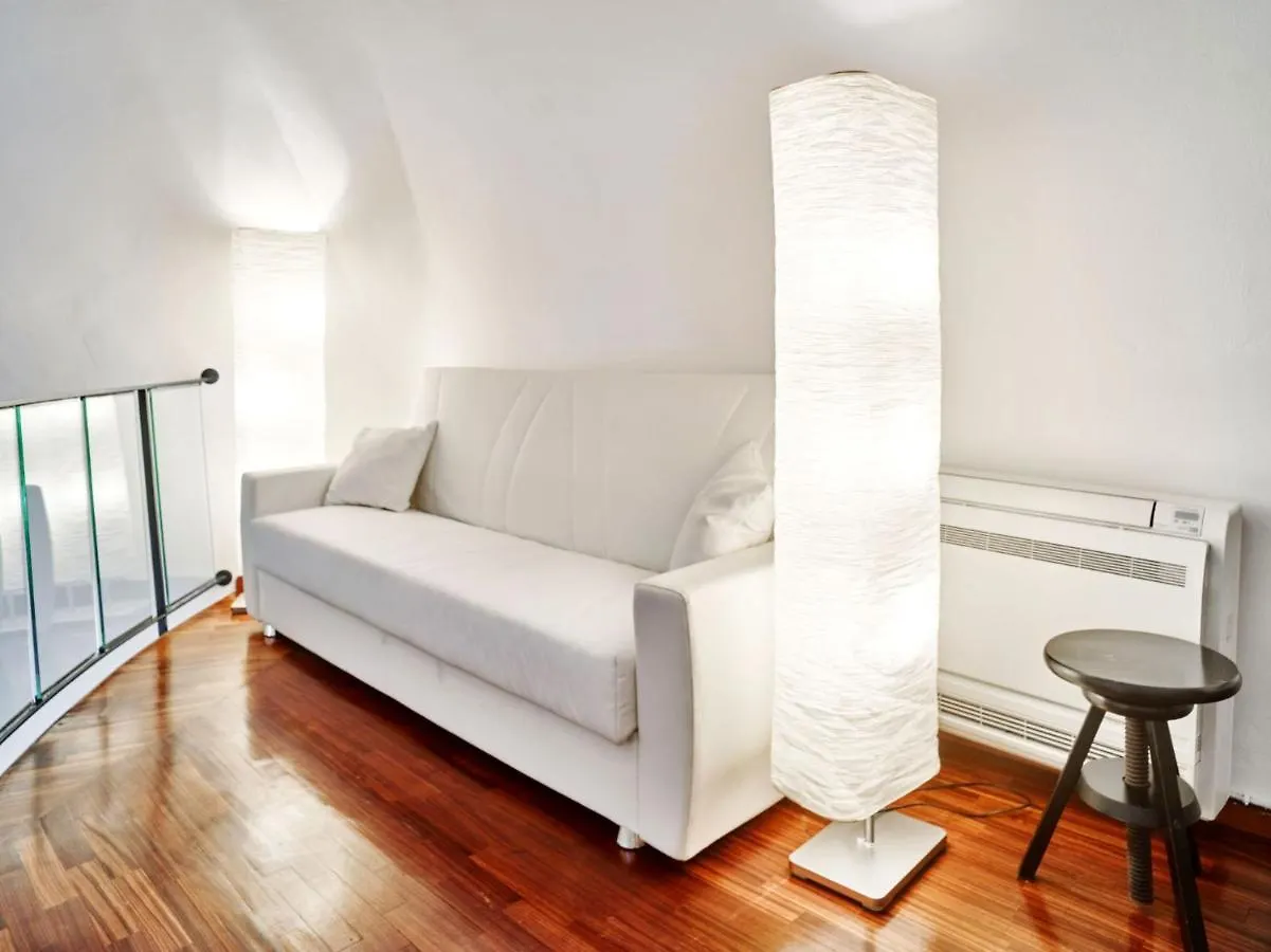 Splendid Apartment In The Historic Center Milan 0*,  Italy