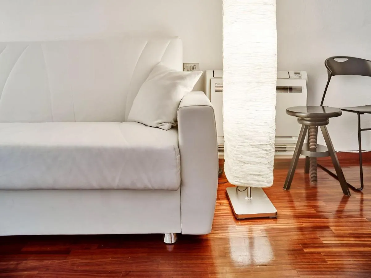 Splendid Apartment In The Historic Center Milan